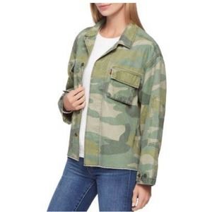 Levi’s Women’s Hi Lo Camo Print 2 Pocket Shirt Raw Hem Jacket Sz XL NWT
